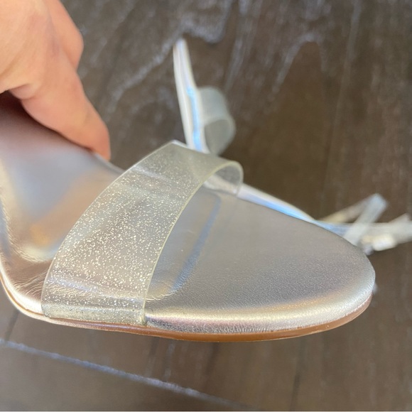 Marc‎ Fisher Calisty Silver Glitter Metallic Heels Strappy Sandals 7M Clear - Picture 2 of 13